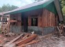 Pembangunan rumah semi permanen di kampung Sesor