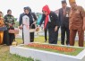 Pemprov Kepri Gelar Upacara dan Ziarah Tabur Bunga di TMP Pusara Bhakti