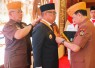 Wagub Nyanyang Terima Anugerah Bintang Veteran pada Peringatan Hari Veteran Nasional 2026