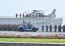 TNI Angkatan Laut menggelar Apel Siaga yang dipimpin langsung oleh Kepala Staf Angkatan Laut (Kasal) Laksamana TNI Dr. Muhammad Ali di Dermaga Madura Koarmada II, Surabaya