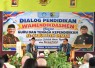 Wakil Menteri Pendidikan Dasar dan Menengah (Wamendikdasmen), Atip Latipulhayat, berdialog bersama guru dan kepala sekolah di Kabupaten Demak, Jawa Tengah, membahas revitalisasi satuan pendidikan, kebutuhan sarana belajar di wilayah rawan bencana, serta berbagai tantangan pendidikan di daerah, Sabtu (26/9/2026). *Fotografer: Yuswan Rosepi