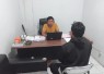 Penyidik saat melakukan BAP terhadap pelaku