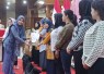 Wakil Ketua DPRD Jatim Sri Wahyuni Beri Tali Asih ke 62 Perempuan Inspirati