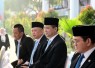 enteri Transmigrasi M. Iftitah Sulaiman Suryanagara menyampaikan ucapan selamat kepada Komisaris Jenderal Polisi (Purn.) Drs. Taufiequrachman Ruki, S.H. atas kenaikan pangkat kehormatan yang dianugerahkan Presiden Republik Indonesia pada peringatan Hari Bhayangkara ke-80