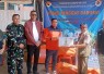 Penyerahan simbolis bantuan logistik dari BNPB kepada Bupati Kabupaten Sikka di Kantor BPBD Kabupaten Sikka, NTT, Minggu (16/8).